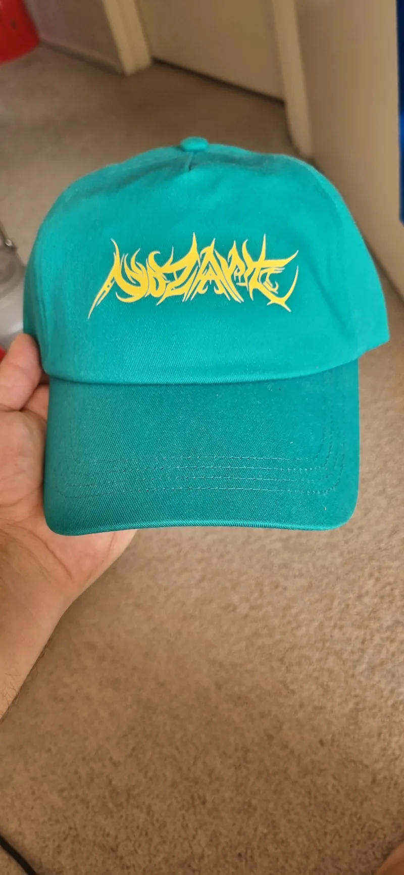 NOZART HAT